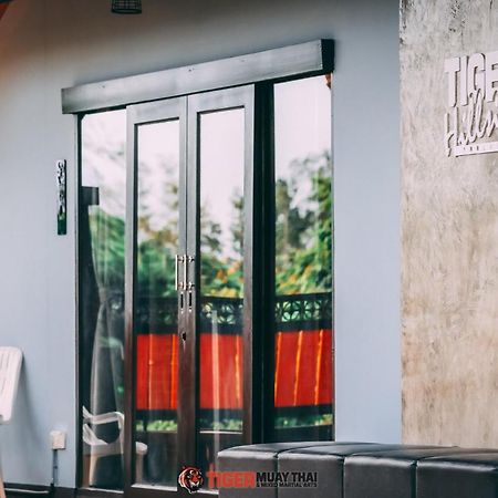 Tiger Hillside Hotel Phuket Exterior foto