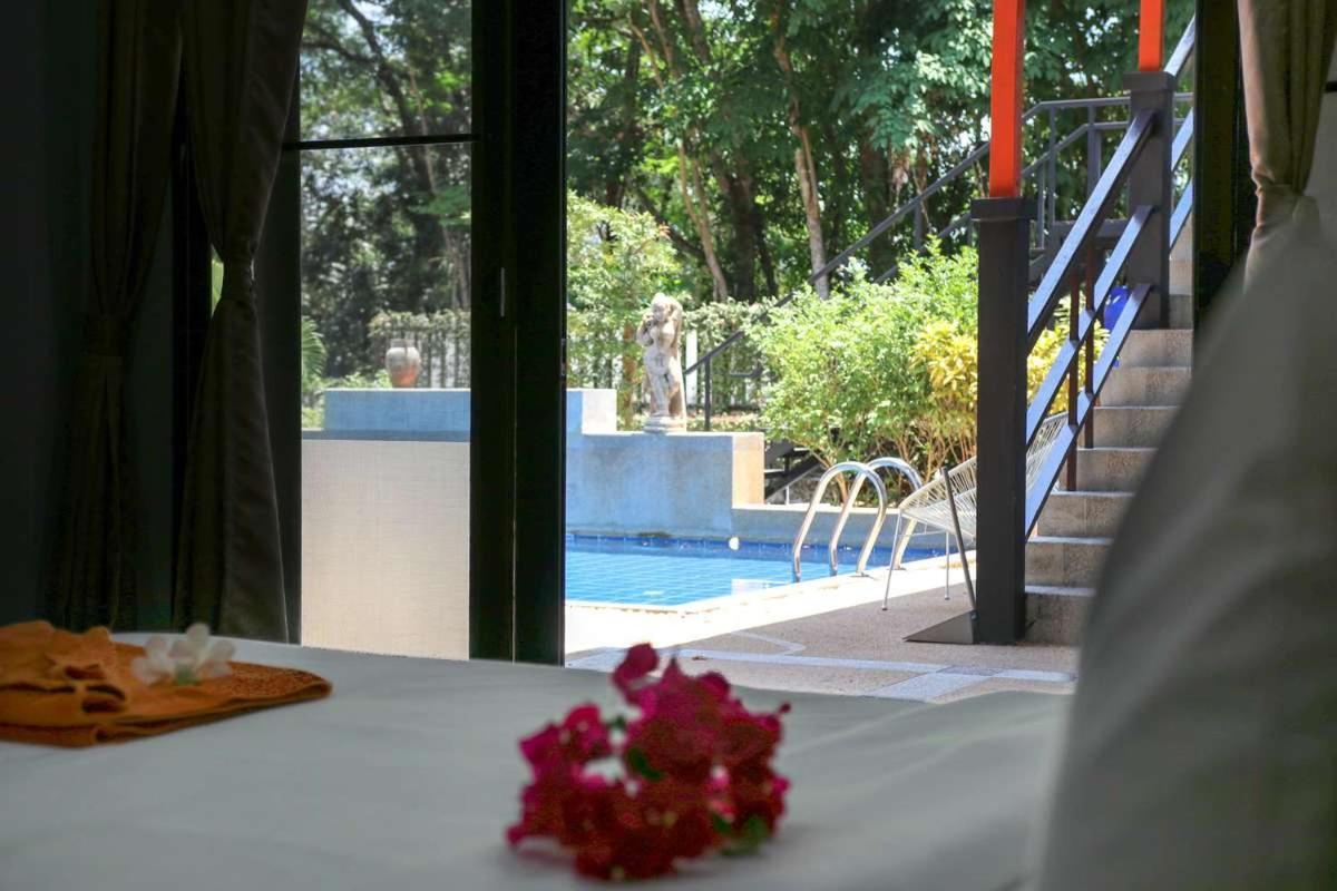 Tiger Hillside Hotel Phuket Exterior foto